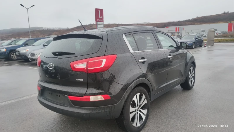 Kia Sportage, снимка 4 - Автомобили и джипове - 48437074