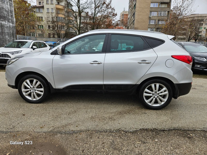 Hyundai IX35 2.0 i, снимка 15 - Автомобили и джипове - 49599007