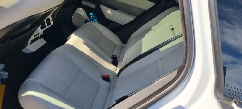 Land Rover Range Rover Velar 2.0 , снимка 9 - Автомобили и джипове - 52660934