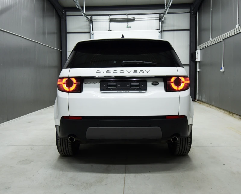 Land Rover Discovery Sport SE Edition Premium 4х4 Automatic, снимка 9 - Автомобили и джипове - 53489182