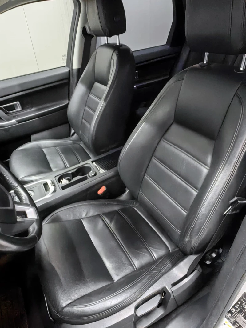Land Rover Discovery Sport SE Edition Premium 4х4 Automatic, снимка 14 - Автомобили и джипове - 53489182