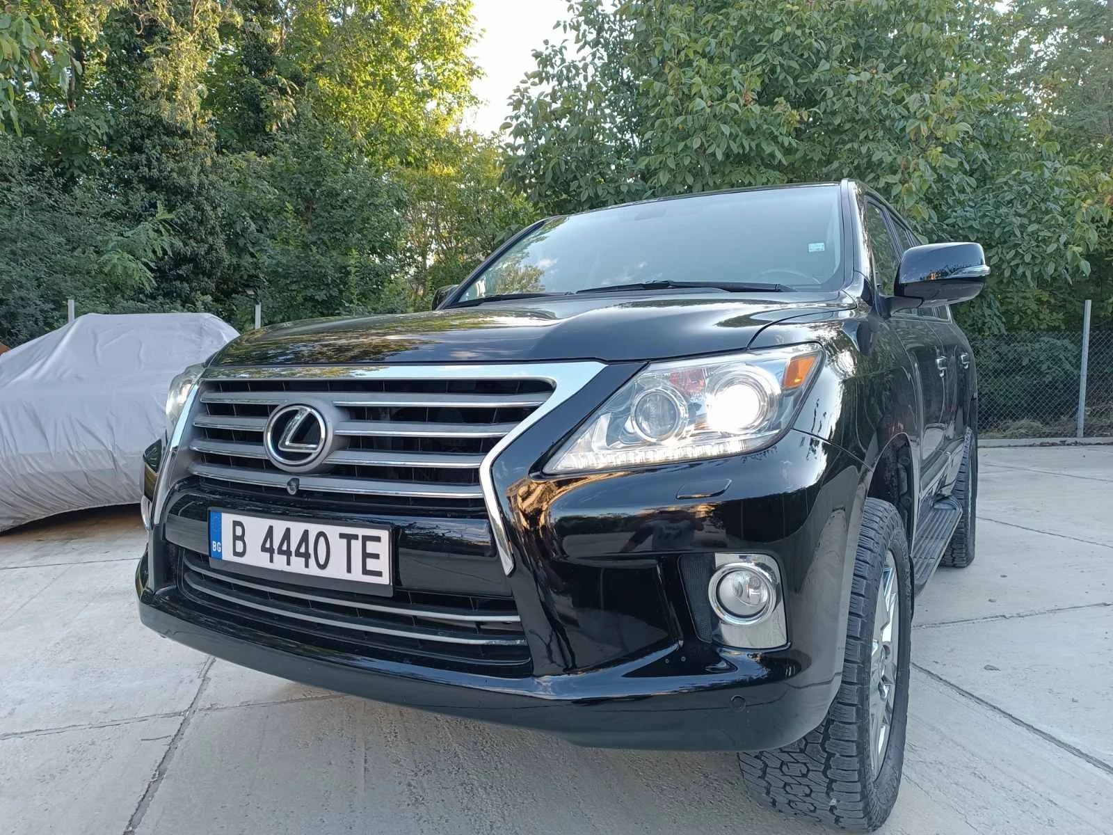 Toyota Land cruiser 5.7 Luxury package  - изображение 4