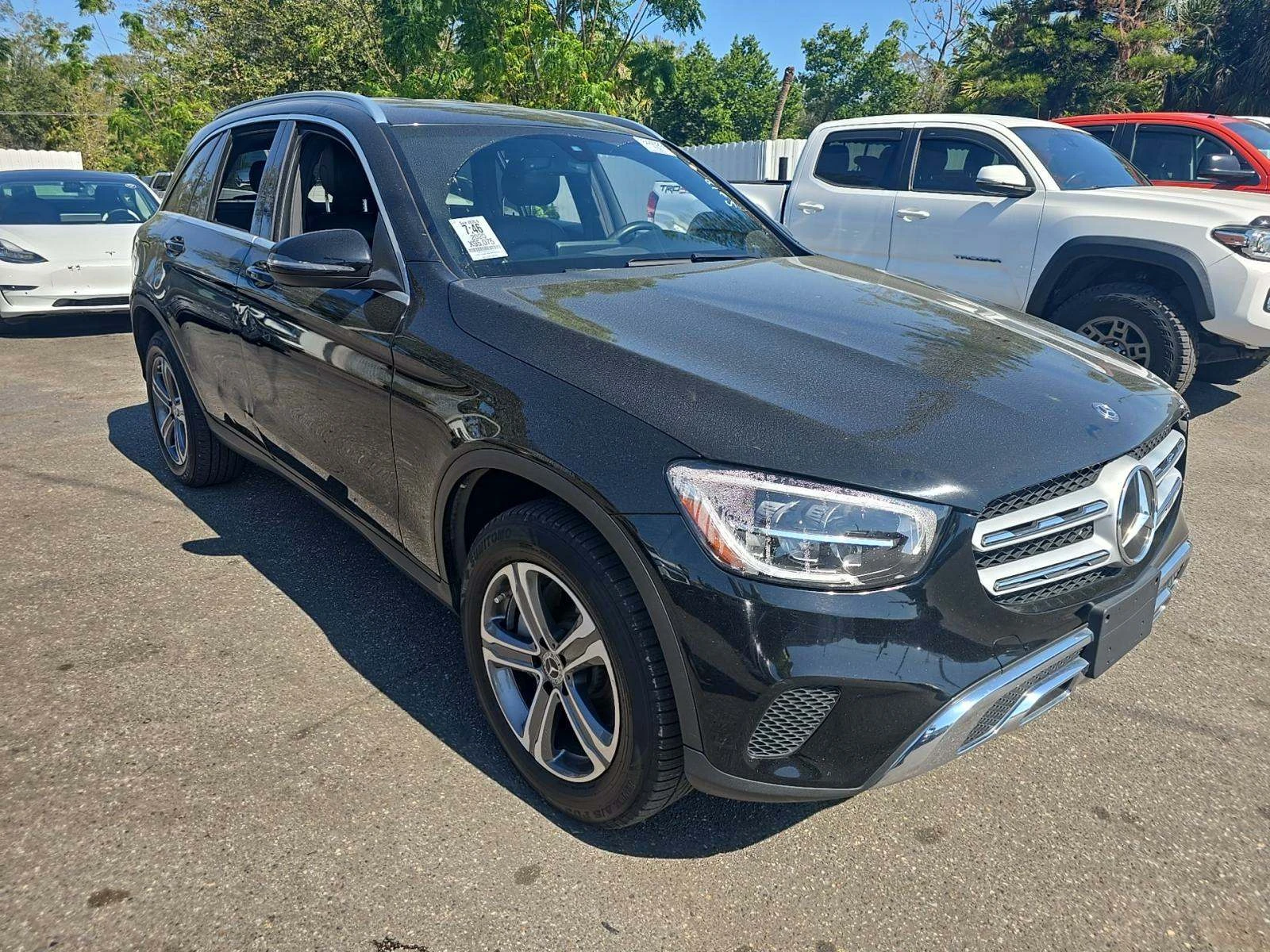 Mercedes-Benz GLC 300 4MATIC Два ключа* Подгрев* М.точка* Следене*  - изображение 2