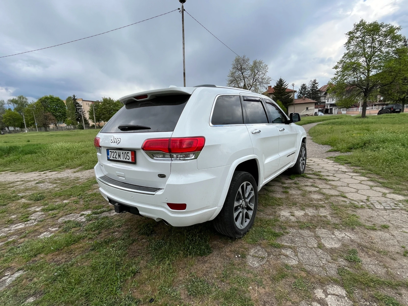 Jeep Grand cherokee Overland - изображение 3