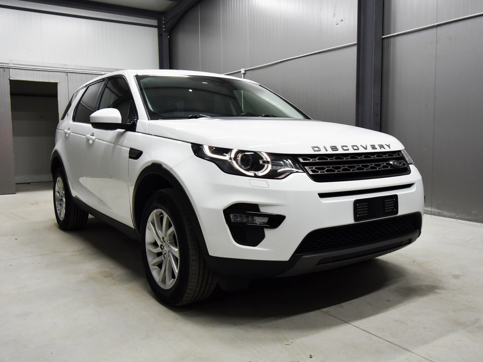 Land Rover Discovery Sport SE Edition Premium 4�4 Automatic | Mobile.bg � ����������� 1