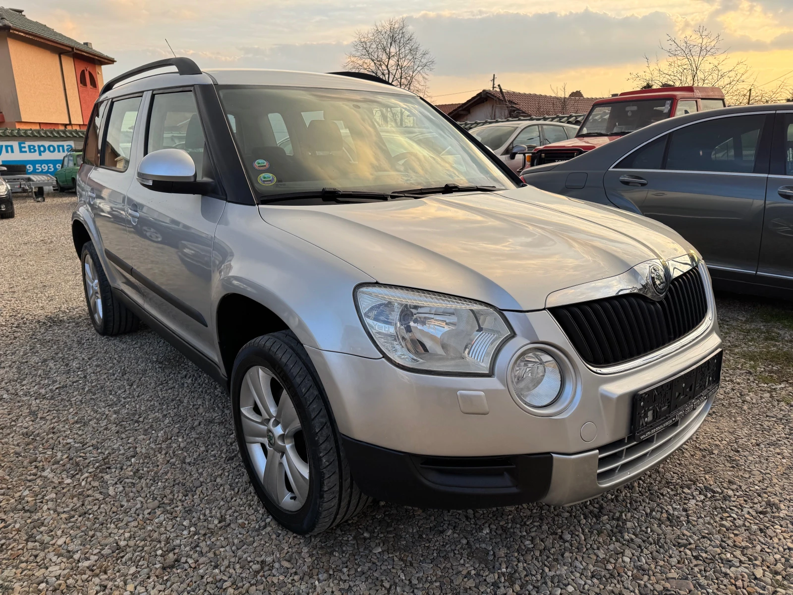 Skoda Yeti 2.0tdi 4x4 140kc., снимка 3 - Автомобили и джипове - 53743908