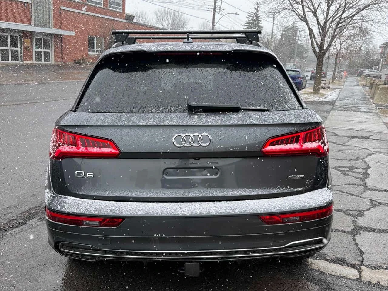 Audi Q5 * Progressiv * CARFAX * ПАНОРАМА * ПОДГРЕВИ * , снимка 4 - Автомобили и джипове - 54129153