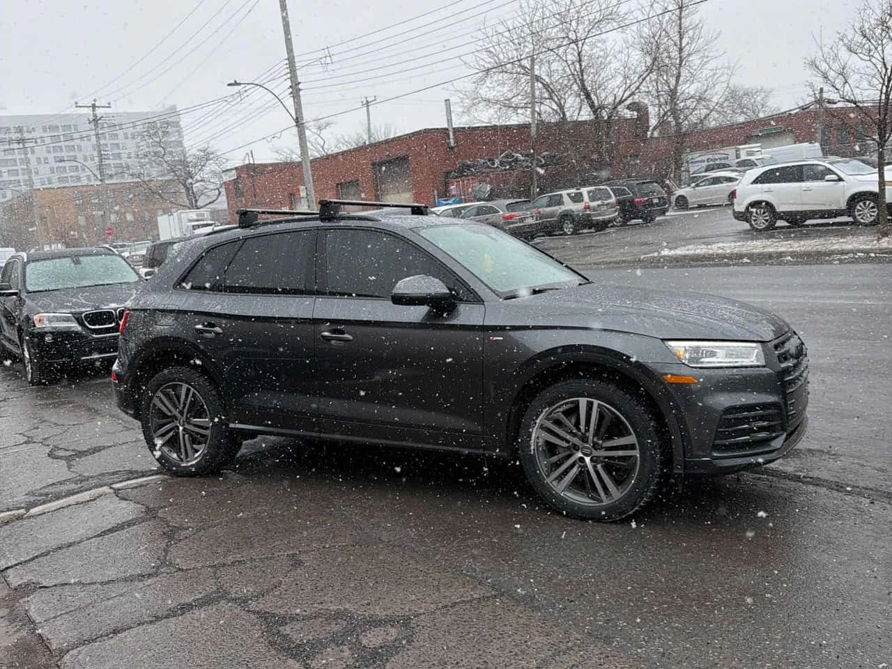 Audi Q5 * Progressiv * CARFAX * ПАНОРАМА * ПОДГРЕВИ * , снимка 3 - Автомобили и джипове - 54129153
