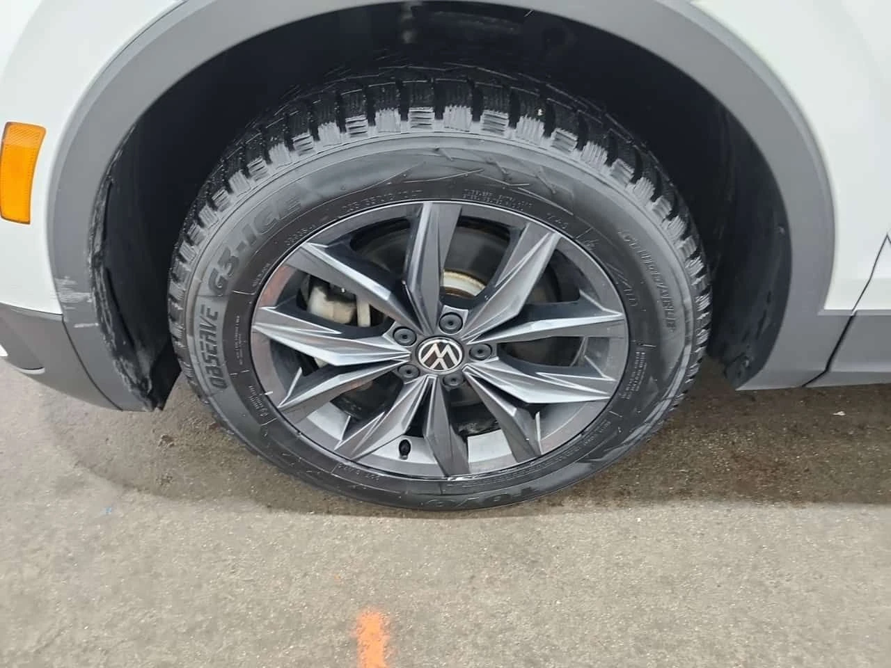 VW Tiguan SE| LANE ASSIST| 2 КЛЮЧА| 2 ЧИФТА ГУМИ , снимка 5 - Автомобили и джипове - 54155507