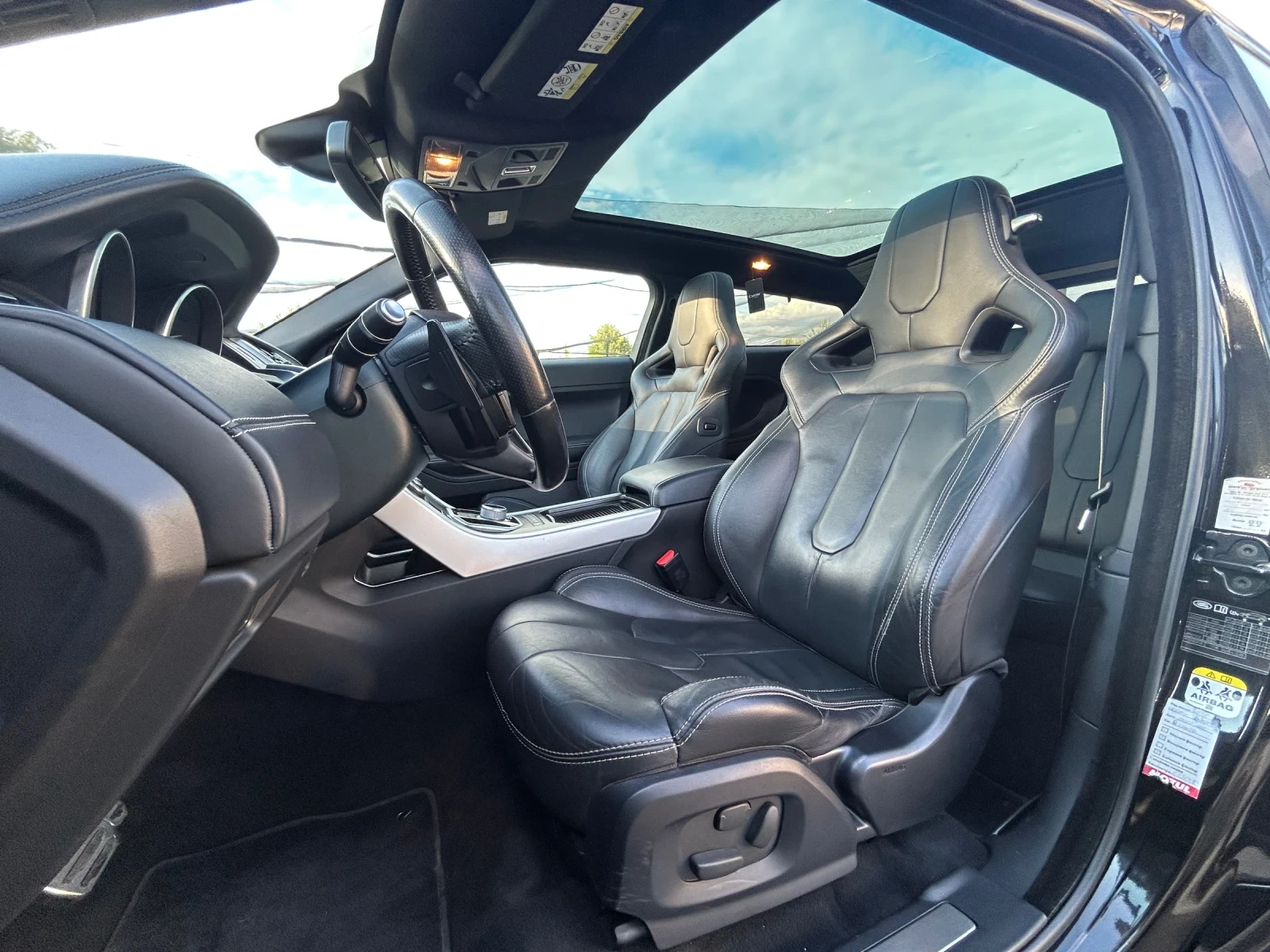 Land Rover Range Rover Evoque 2.0SI* AWD* PANO, снимка 9 - Автомобили и джипове - 55233533