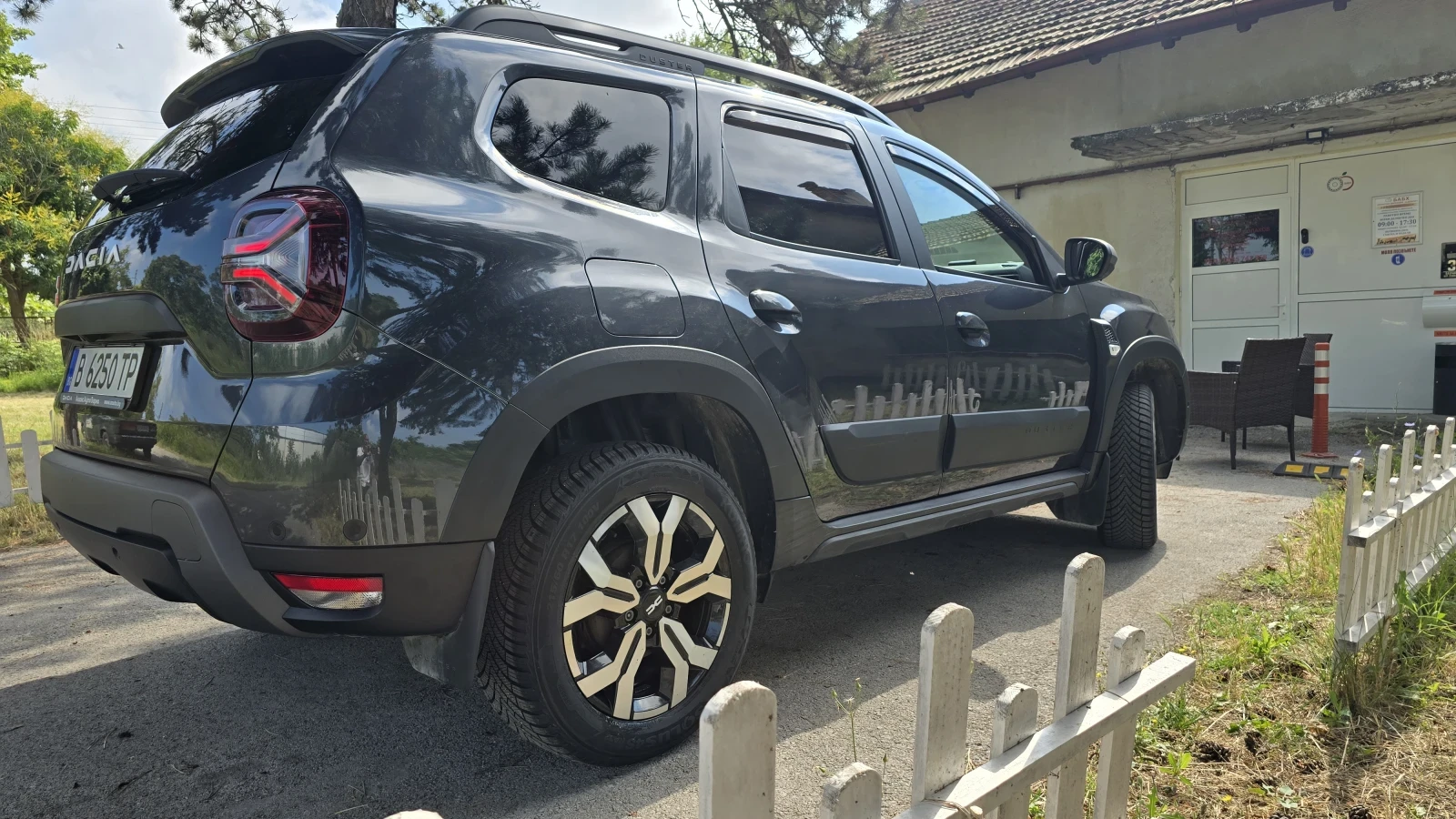 Dacia Duster Eco G, 100 k.s., снимка 4 - Автомобили и джипове - 55387391
