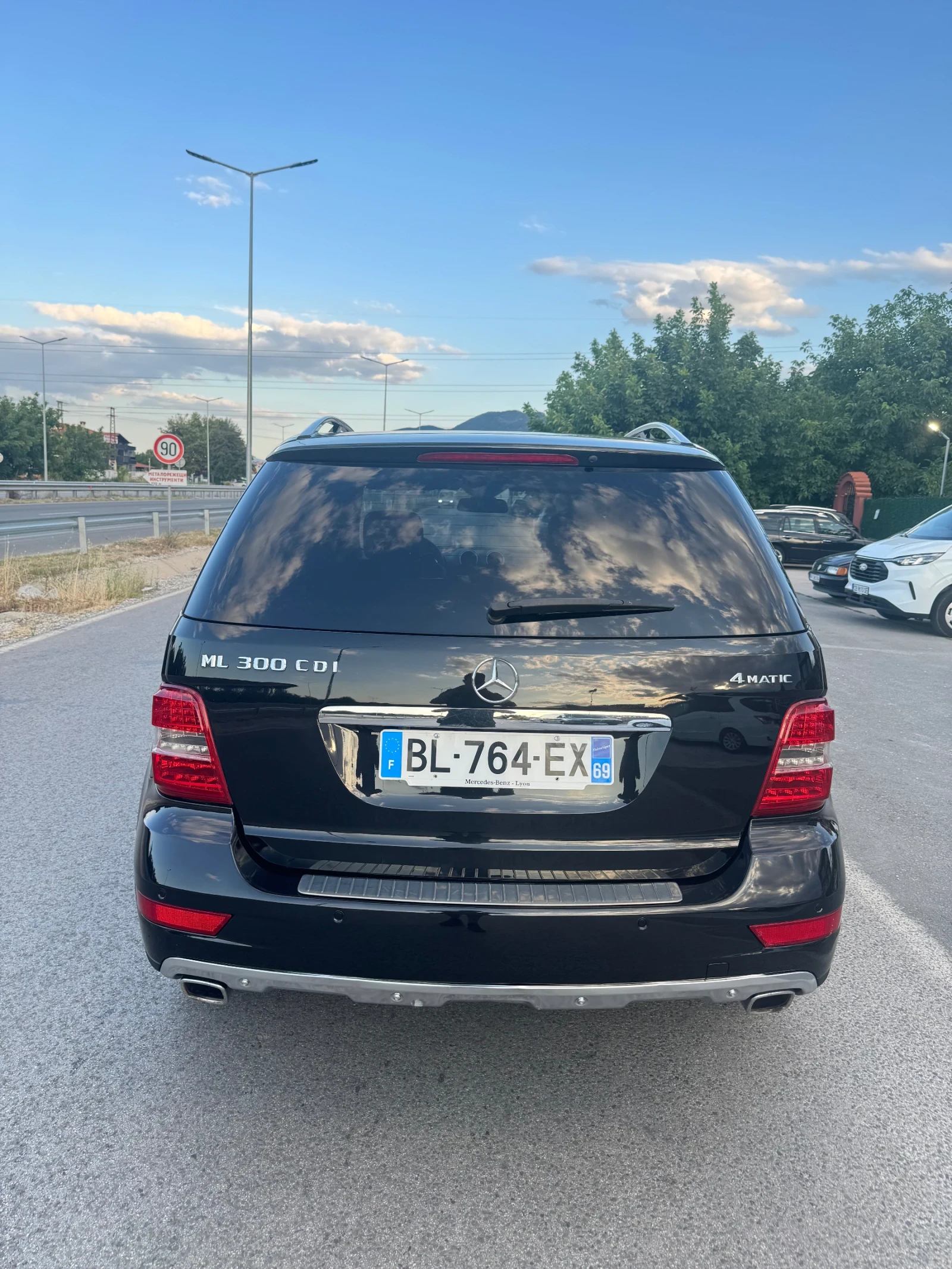 Mercedes-Benz ML 350 Ml300 , снимка 5 - Автомобили и джипове - 55451285