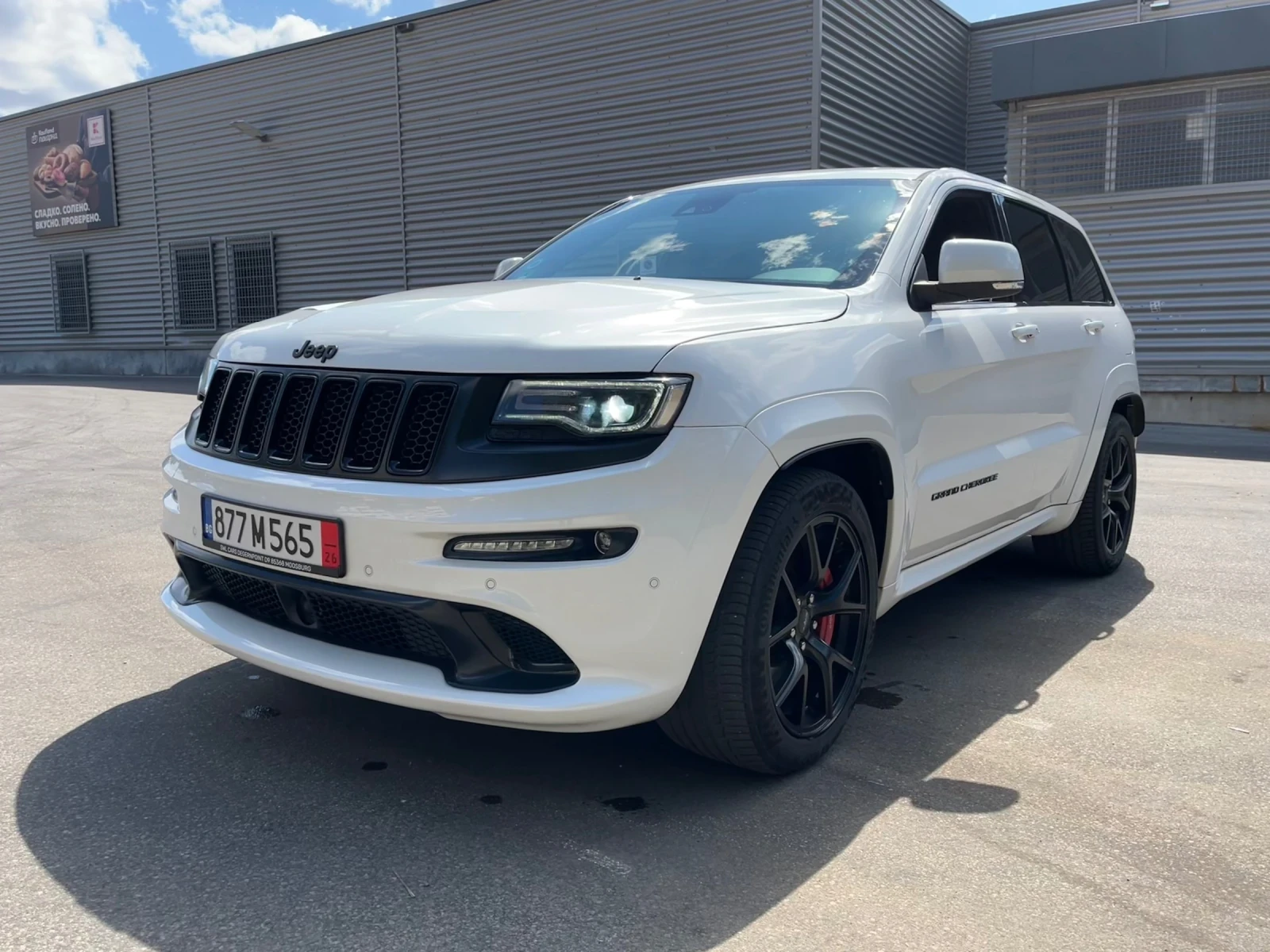 Jeep Grand cherokee SRT HEMI 6.4, снимка 2 - Автомобили и джипове - 55671745