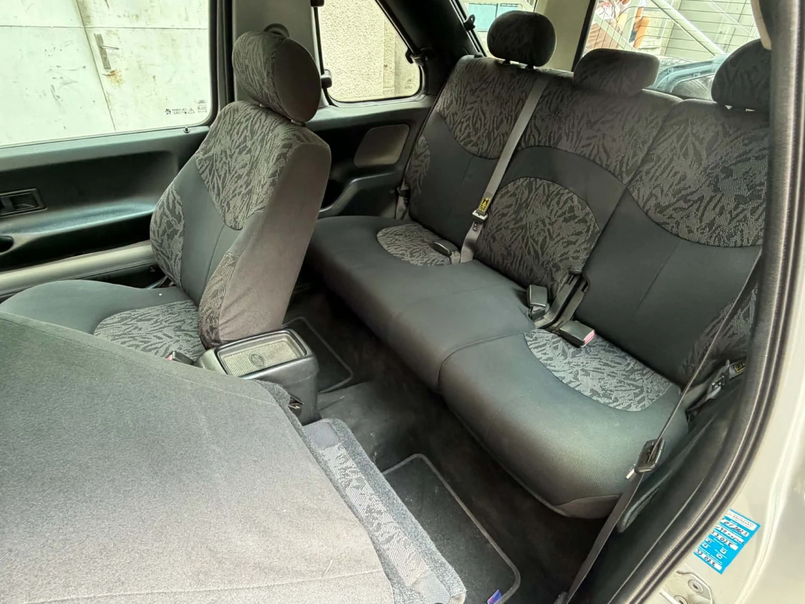 Land Rover Freelander 2.0D, снимка 9 - Автомобили и джипове - 55711080