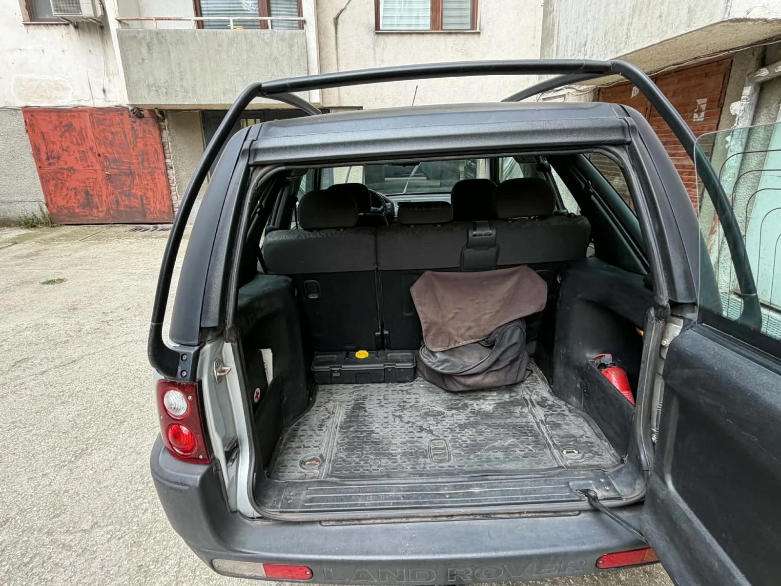Land Rover Freelander 2.0D, снимка 10 - Автомобили и джипове - 55711080