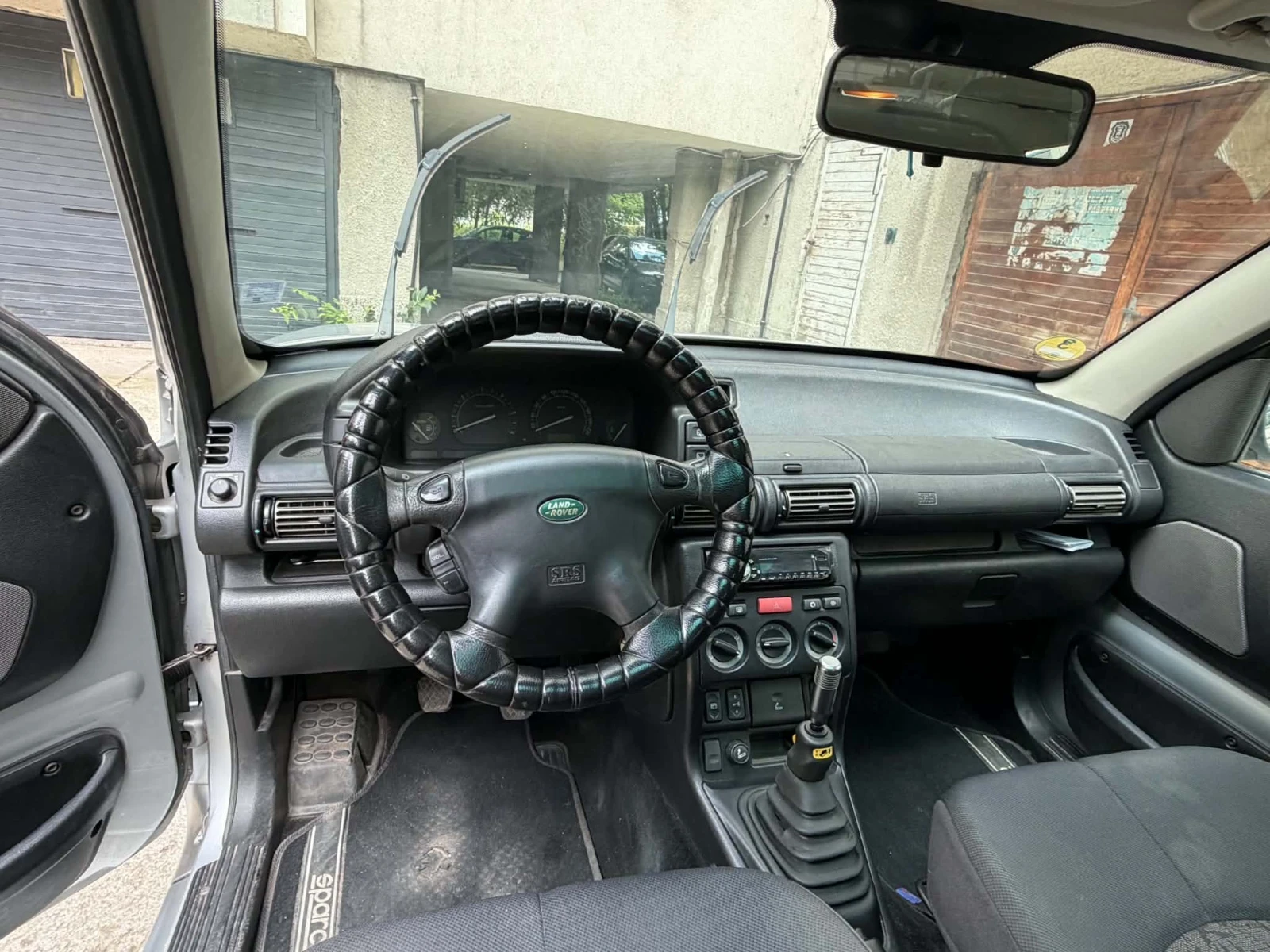 Land Rover Freelander 2.0D, снимка 8 - Автомобили и джипове - 55711080