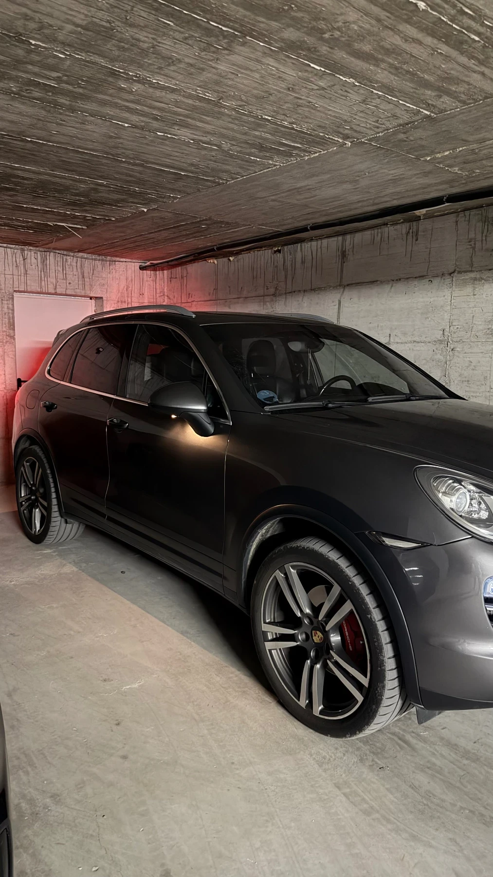 Porsche Cayenne 3.0 d, снимка 2 - Автомобили и джипове - 55876583
