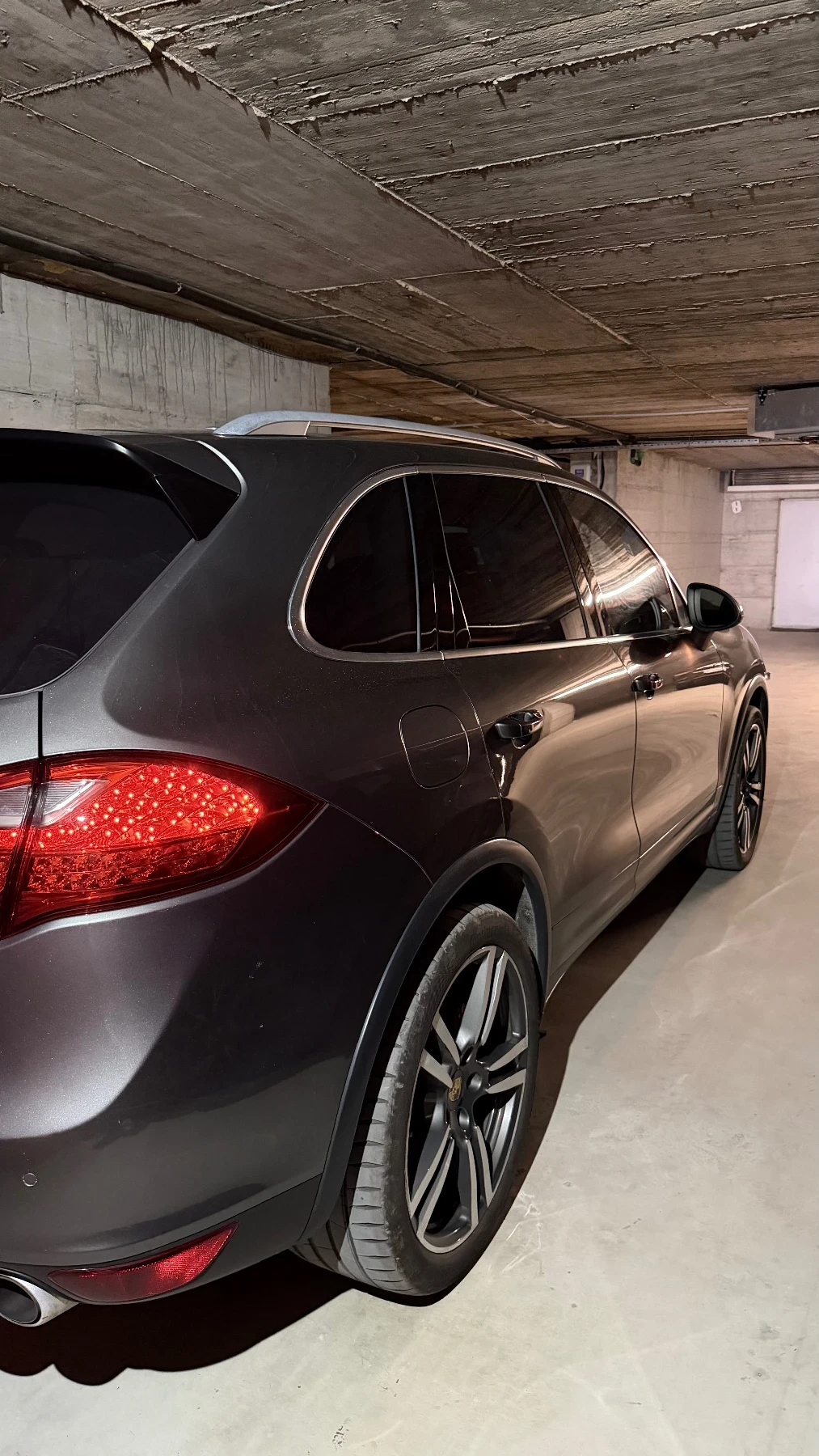 Porsche Cayenne 3.0 d, снимка 3 - Автомобили и джипове - 55876583