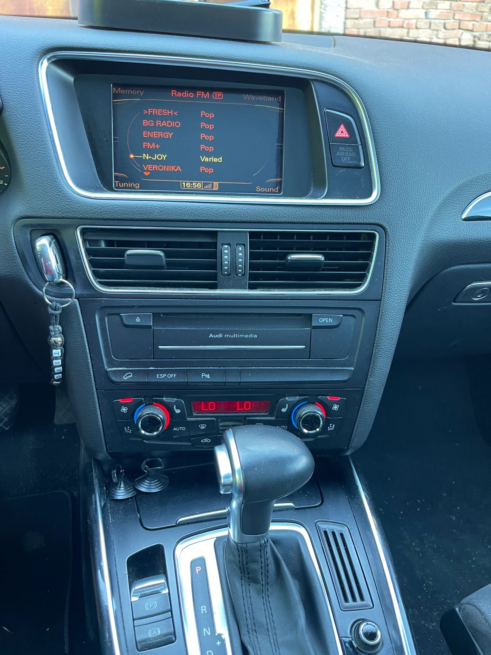 Audi Q5 2, 0.TDI quattro, снимка 9 - Автомобили и джипове - 56155987