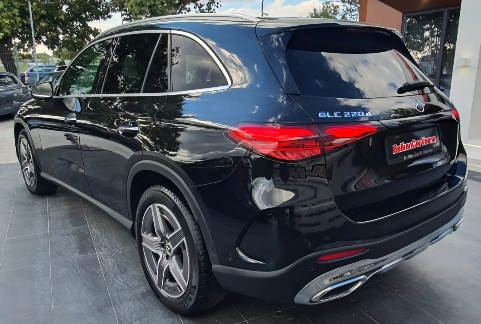 Mercedes-Benz GLC 220d 4Matic AMG Pack.Digital Led 116хил.км!, снимка 3 - Автомобили и джипове - 56333459