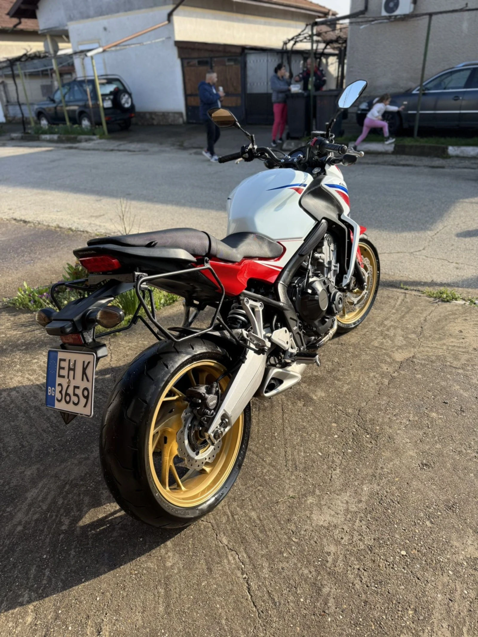 Honda Cb CB650F, снимка 13 - Мотоциклети и мототехника - 54114525