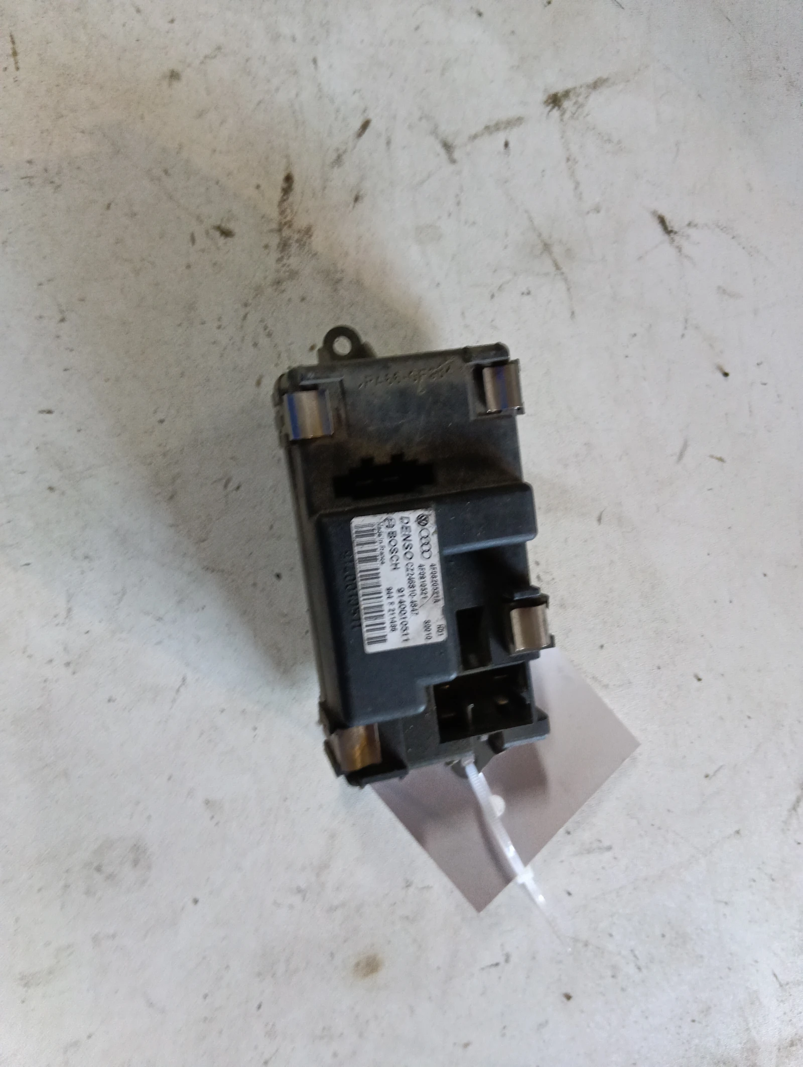 управление вентилатор парно 4F0820521A 4F0910521 Audi A6
