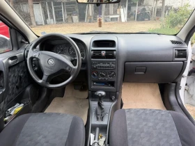 Opel Astra Автоматик, снимка 11