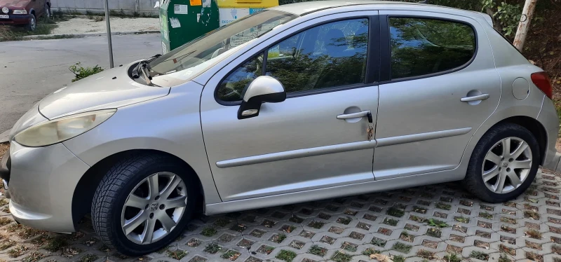 Peugeot 207, снимка 2 - Автомобили и джипове - 48098084