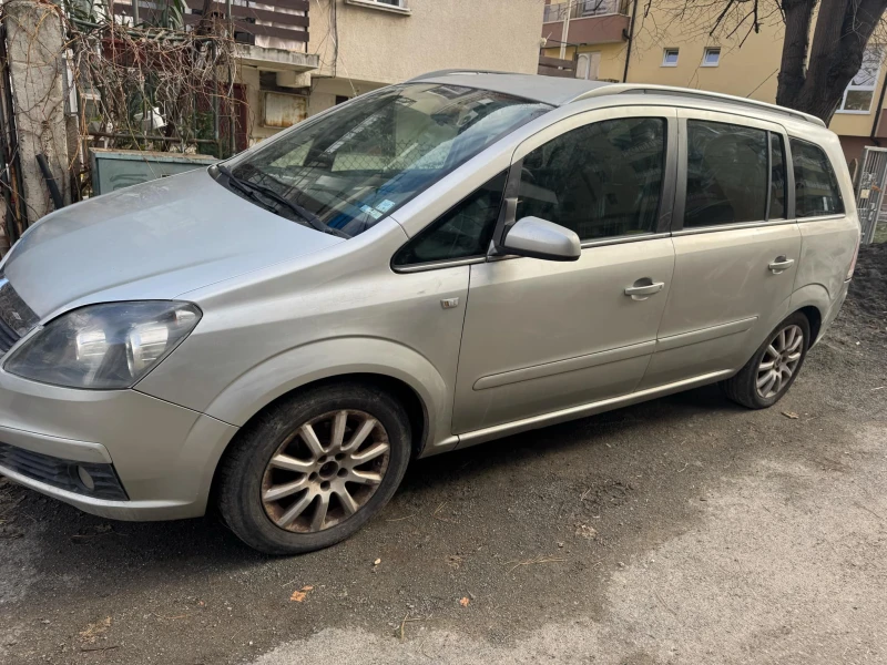 Opel Zafira 1.8, снимка 1 - Автомобили и джипове - 48497747