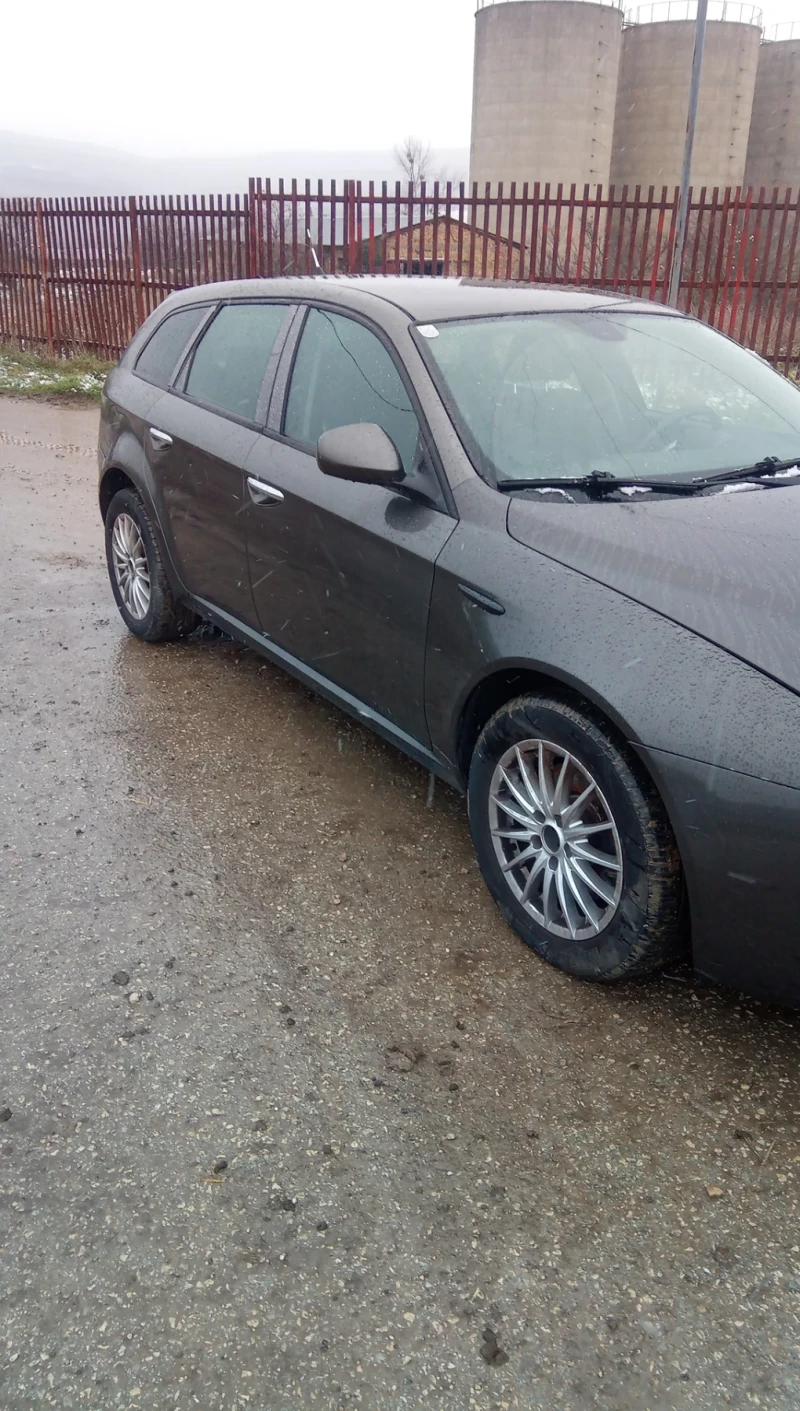 Alfa Romeo 159, снимка 4 - Автомобили и джипове - 48696394