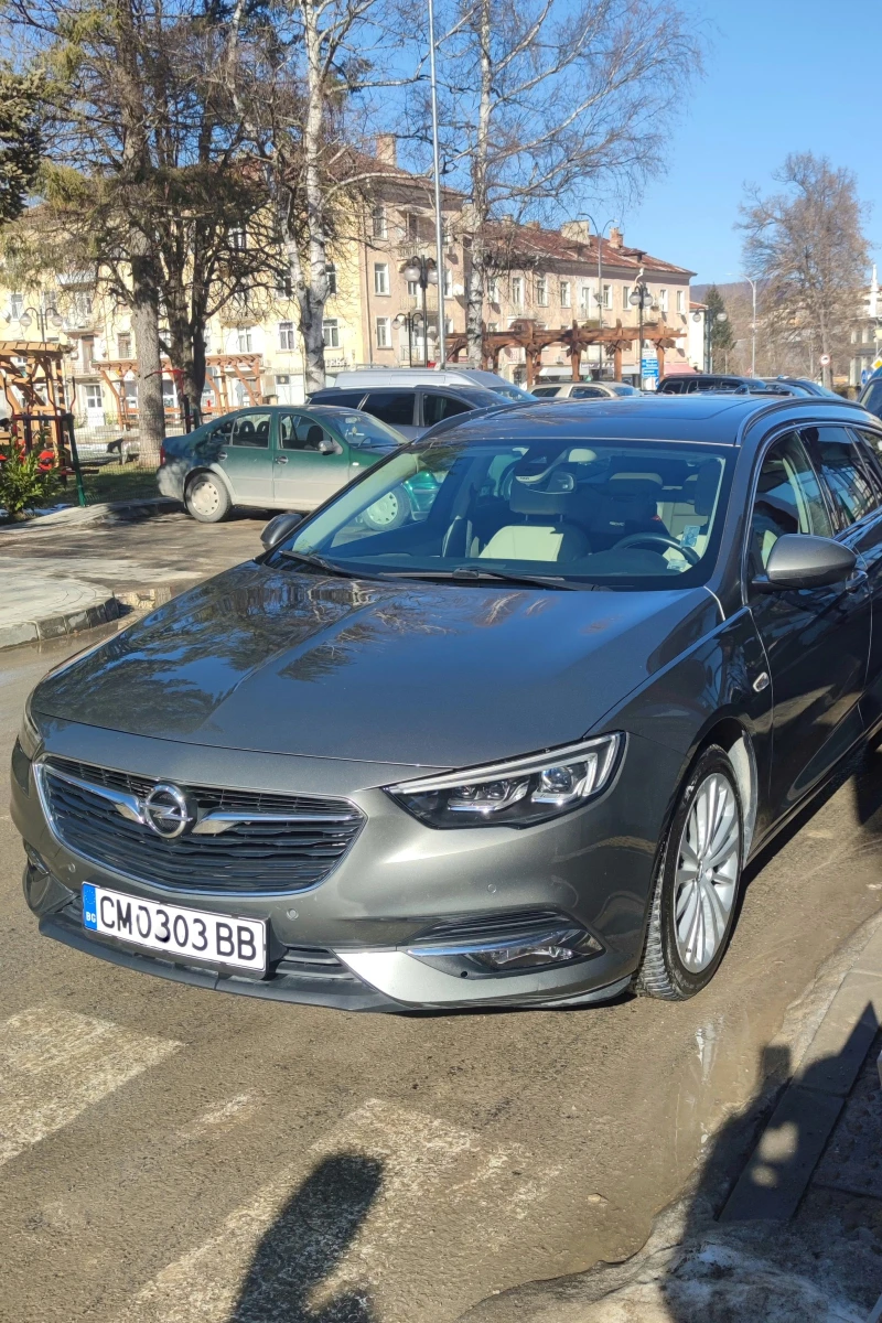 Opel Insignia, снимка 2 - Автомобили и джипове - 48871328