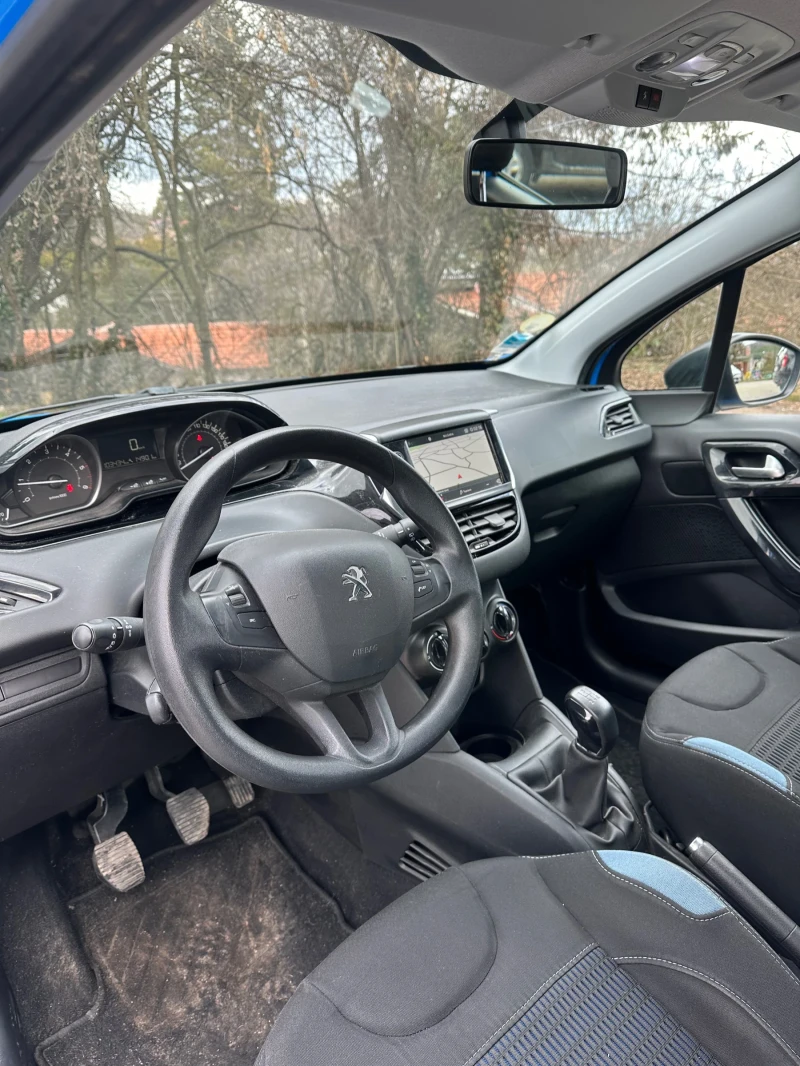 Peugeot 208, снимка 11 - Автомобили и джипове - 49351301