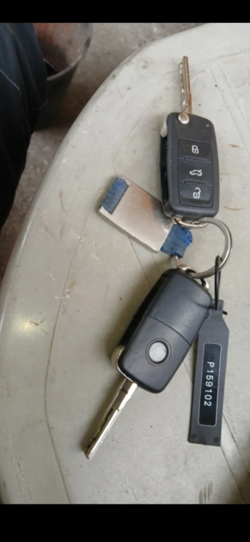 VW Golf 1.6тди, снимка 14 - Автомобили и джипове - 53010215