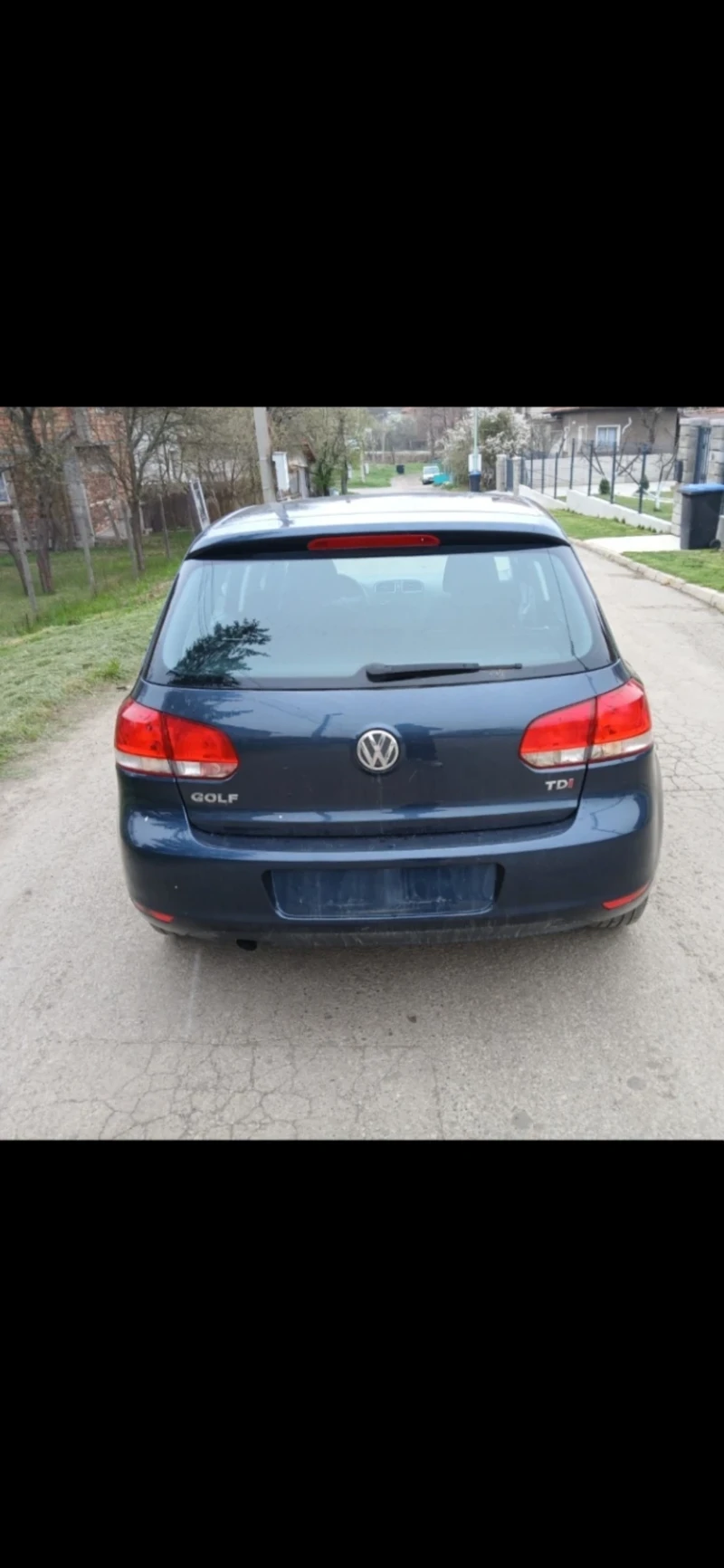 VW Golf 1.6тди, снимка 4 - Автомобили и джипове - 53010215