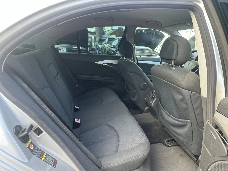 Mercedes-Benz E 270 CDI AВТОМАТИК, снимка 13 - Автомобили и джипове - 52616884