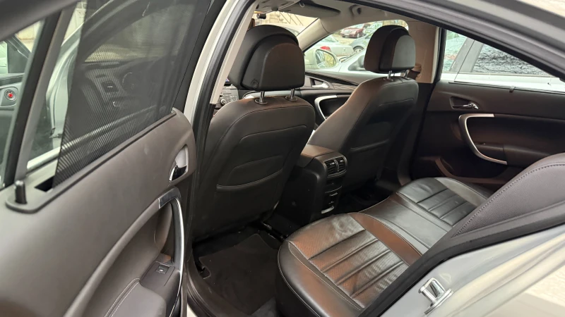 Opel Insignia, снимка 6 - Автомобили и джипове - 52662753