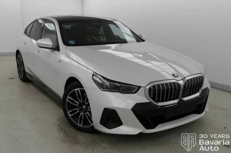 BMW 520 i M Sport Paket Steptronic, снимка 4 - Автомобили и джипове - 52727211