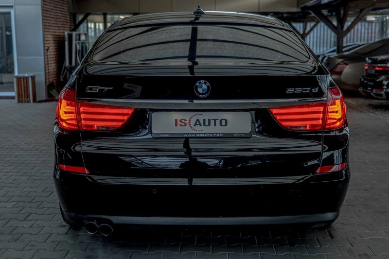 BMW 530 GT/RSE/Xenon/Navi/PDC/Lane Assist/EDC/Ambient/Adap, снимка 4 - Автомобили и джипове - 53166076