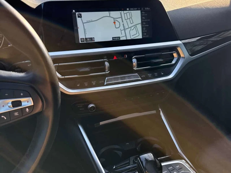 BMW 330 * 330i xDrive * CARFAX * ЦЕНА ДО БГ, снимка 9 - Автомобили и джипове - 53527439