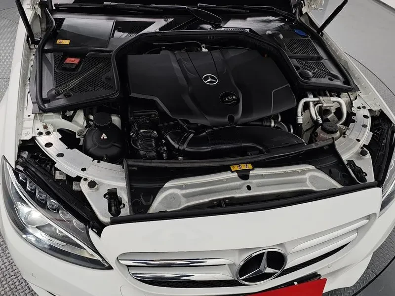 Mercedes-Benz C 220 Bluetech Avantgarde, снимка 6 - Автомобили и джипове - 55830216
