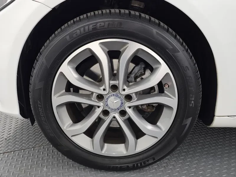 Mercedes-Benz C 220 Bluetech Avantgarde, снимка 5 - Автомобили и джипове - 55830216