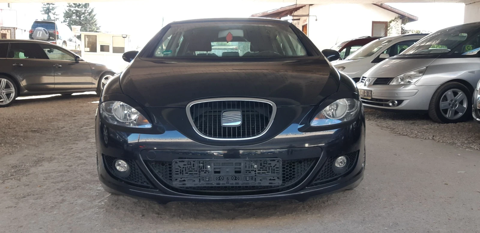 Seat Leon 1.6-102 к.с Бензин FR - изображение 3