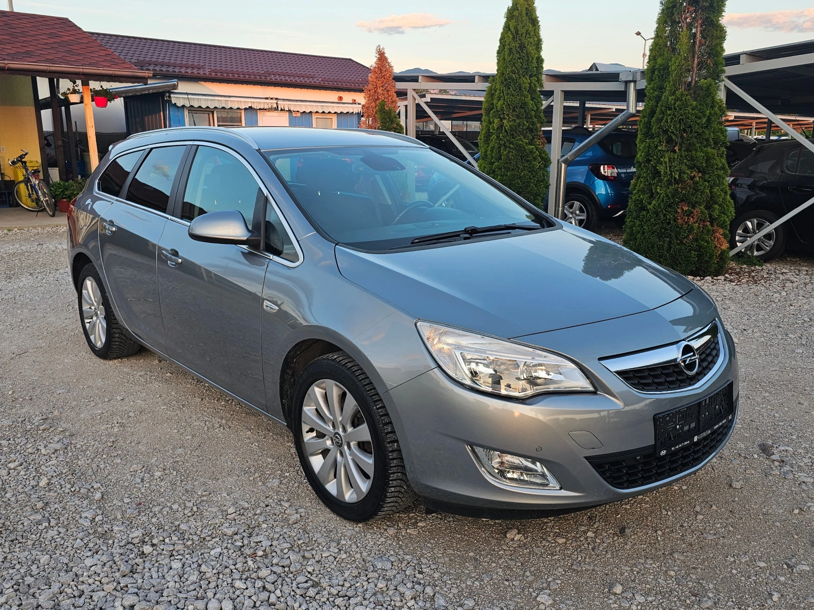 Opel Astra 1.7 CDТI 110КС  ! ! РЕАЛНИ КИЛОМЕТРИ - изображение 7