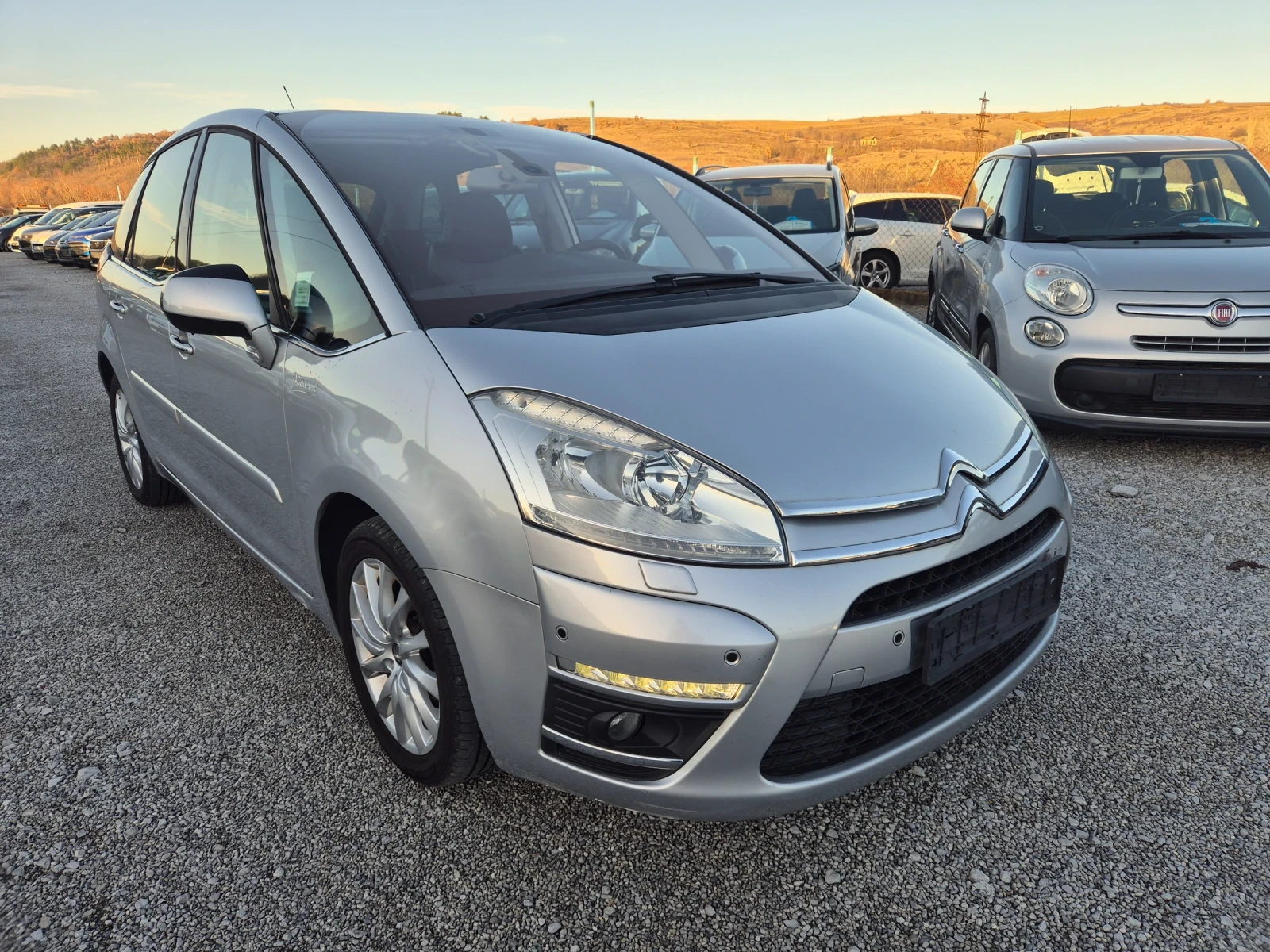 Citroen C4 Picasso 1.6 HDI - изображение 2