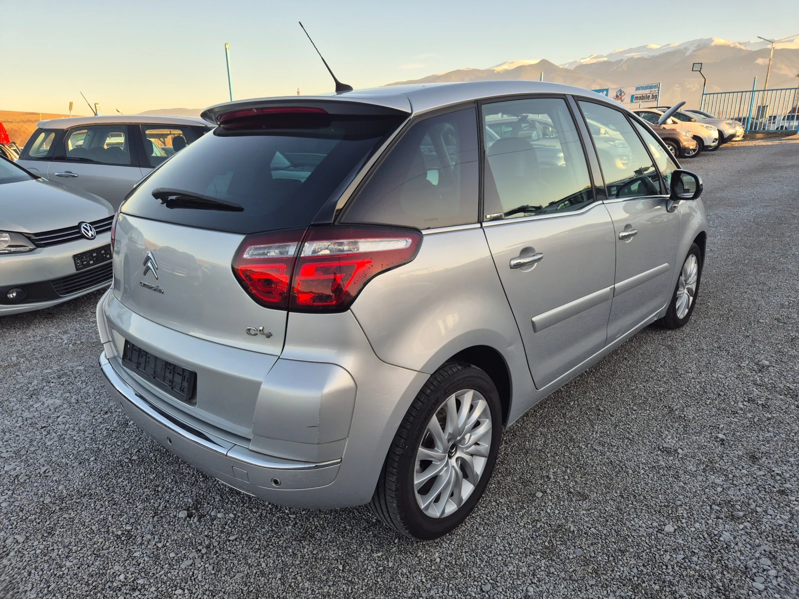 Citroen C4 Picasso 1.6 HDI - изображение 4