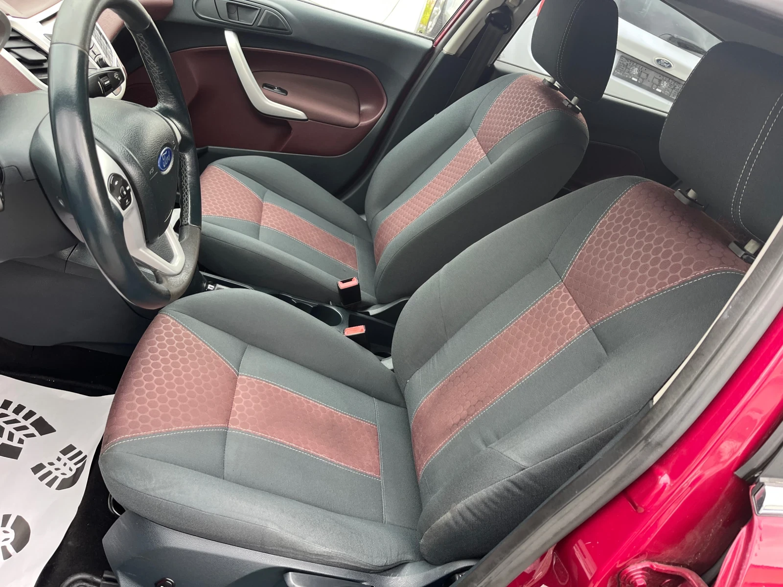 Ford Fiesta 1.25i* Климатроник* Подгрев - изображение 10