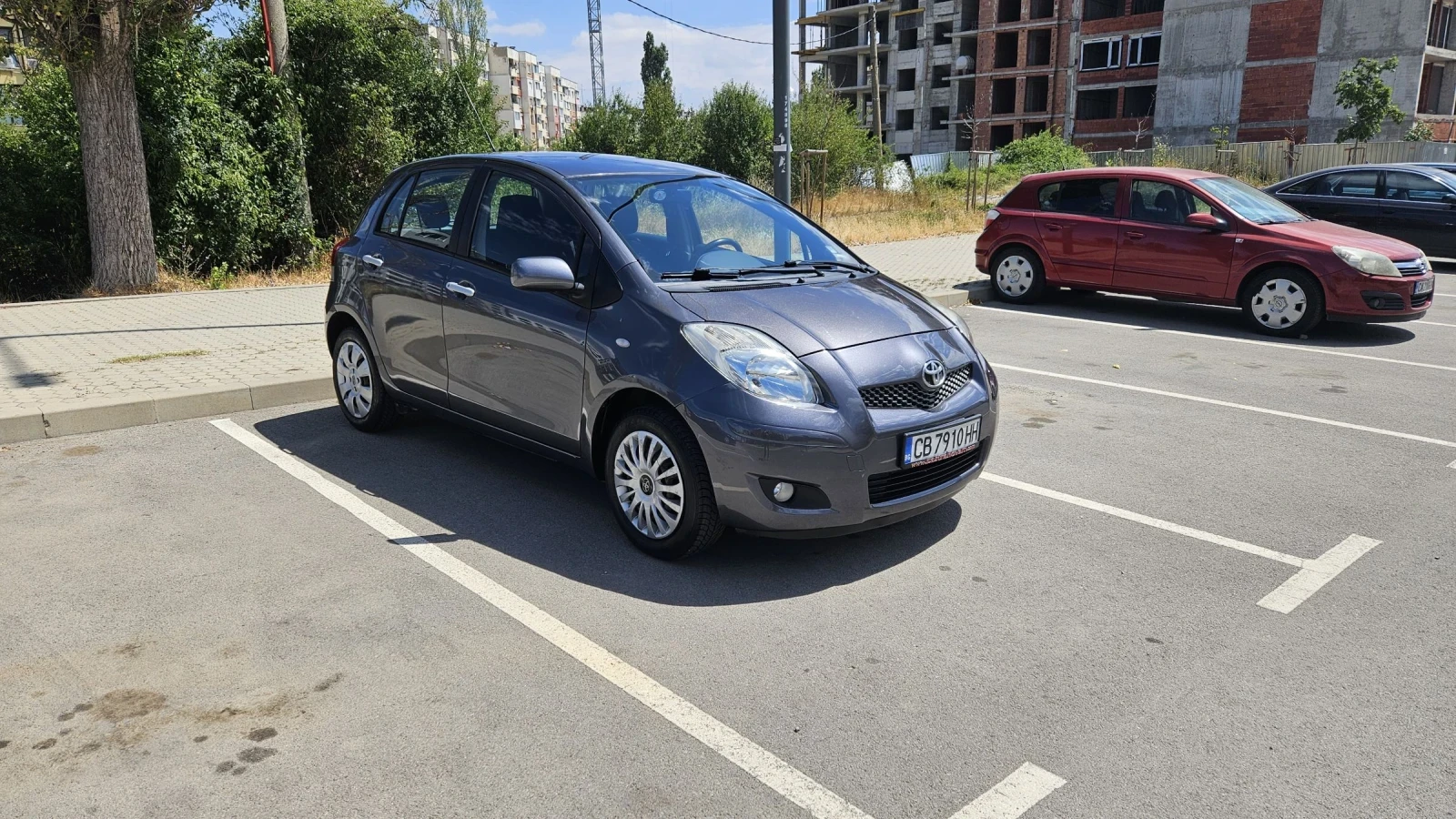 Toyota Yaris  - изображение 8