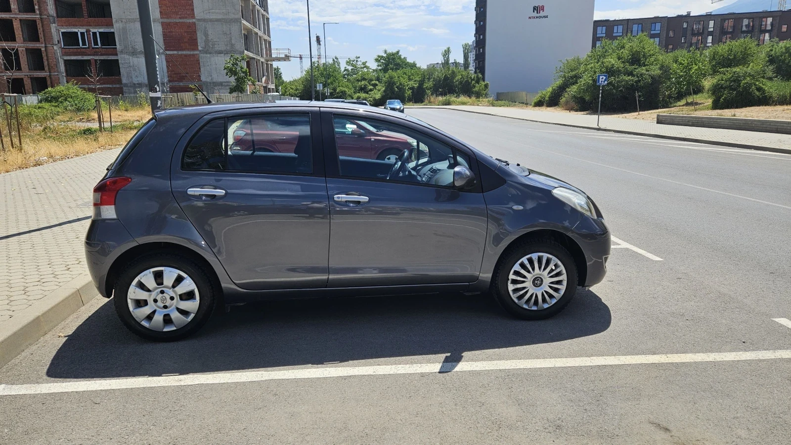 Toyota Yaris  - изображение 7