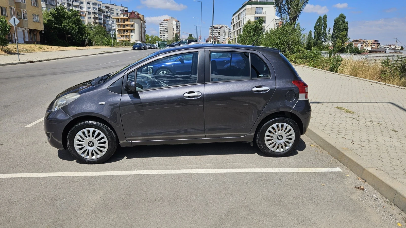 Toyota Yaris  - изображение 3