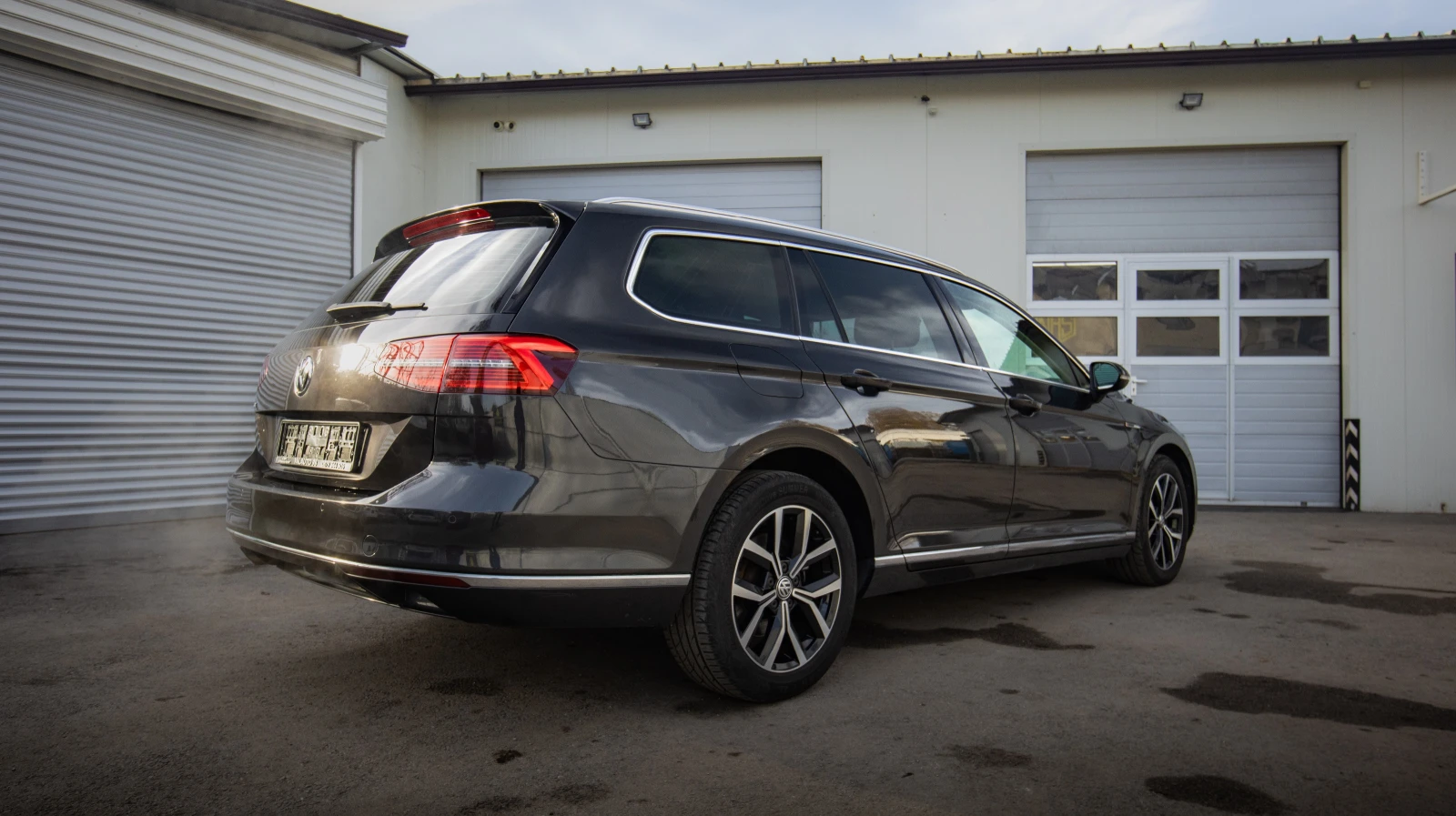 VW Passat 2.0 TDI EXECUT/4MOTION/LED - изображение 4